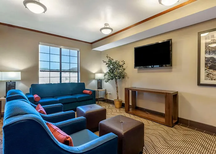 Comfort Suites Castle Rock - Denver South