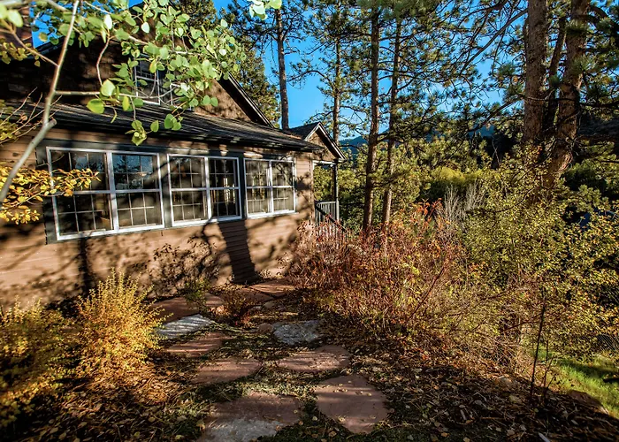 The Outlook Lodge